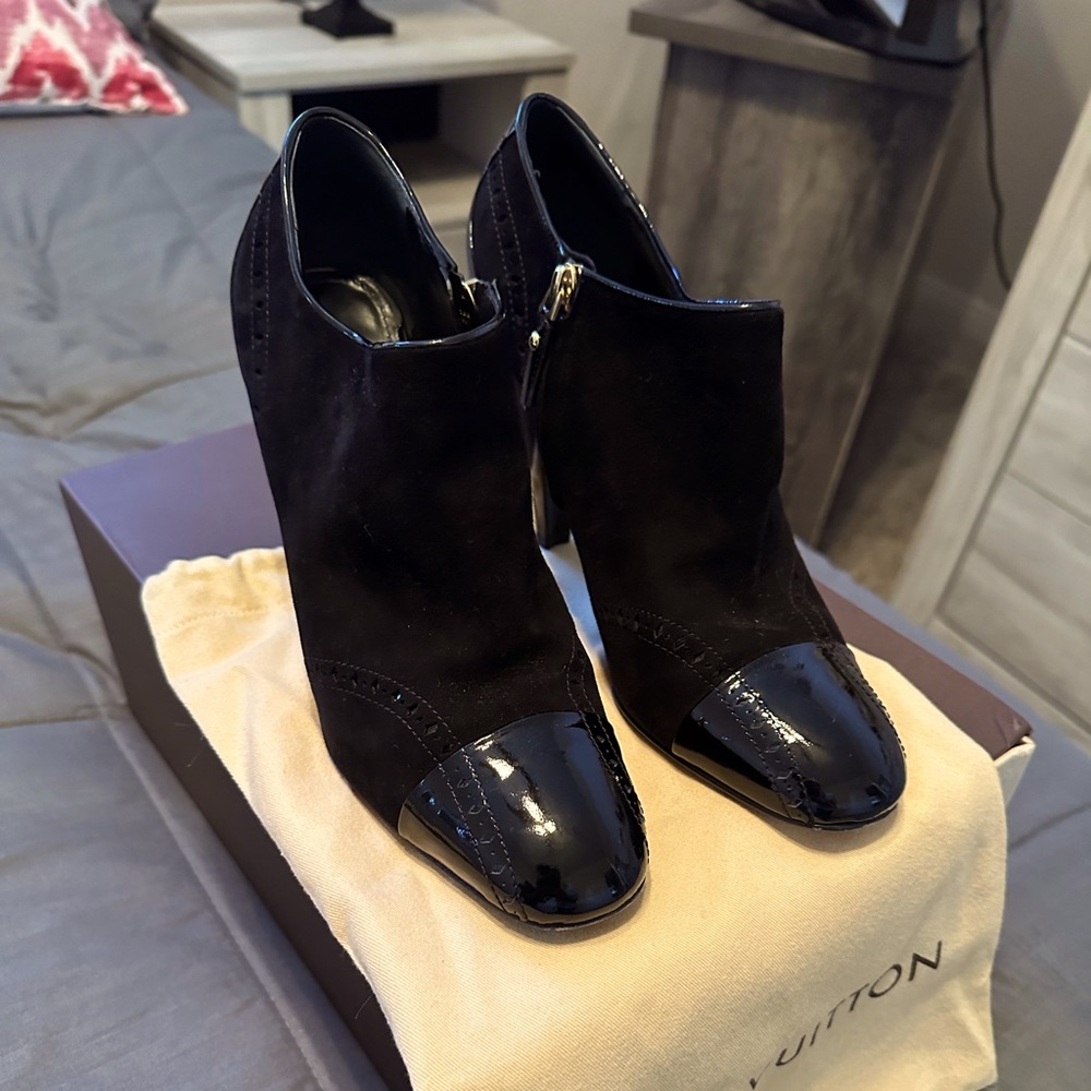 Beautiful Louis Vuitton Ankle Booties.  Includes dusters & box.